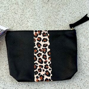 Cheetah zip pouch
